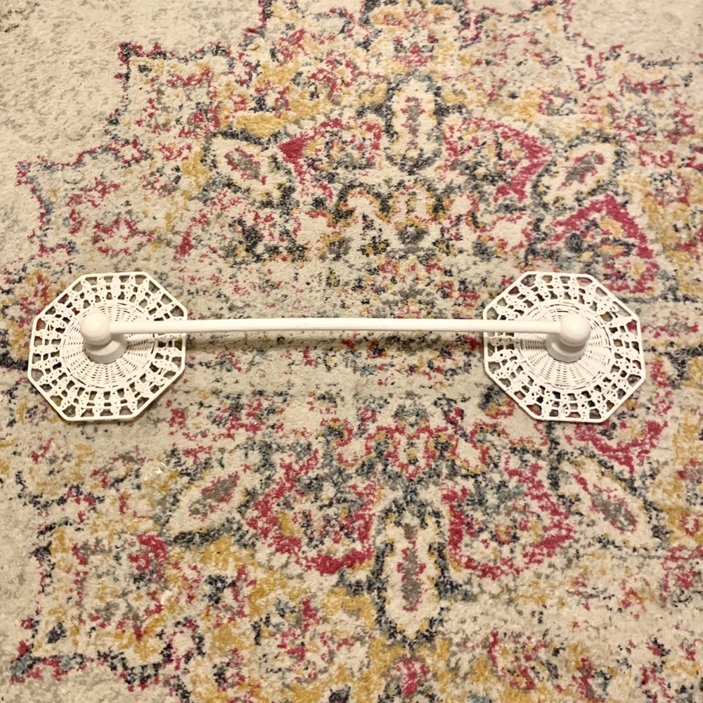 Vintage Boho Wicker Towel Rack